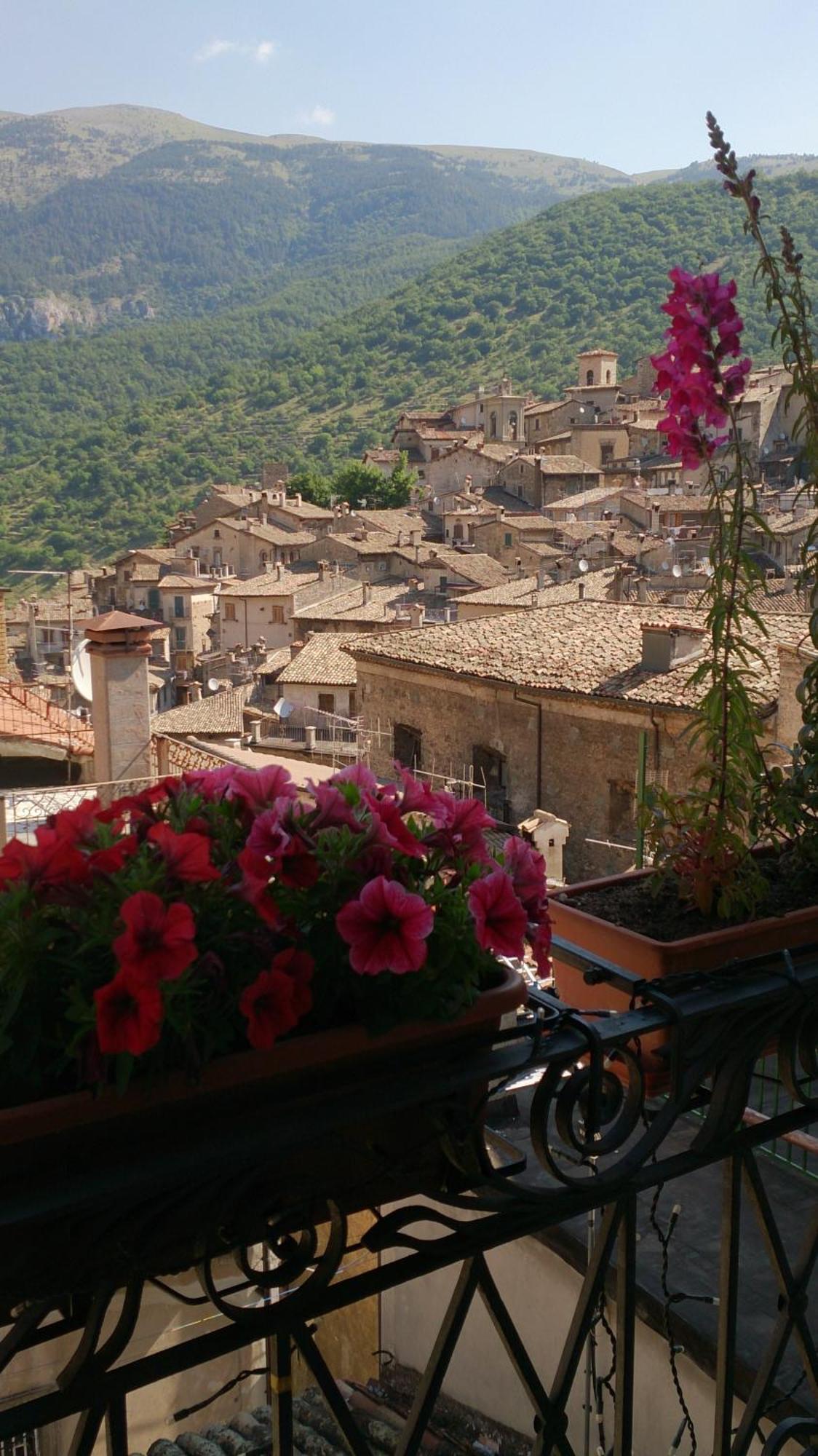 La Dimora Di D'Annunzio Bed & Breakfast Scanno Bagian luar foto