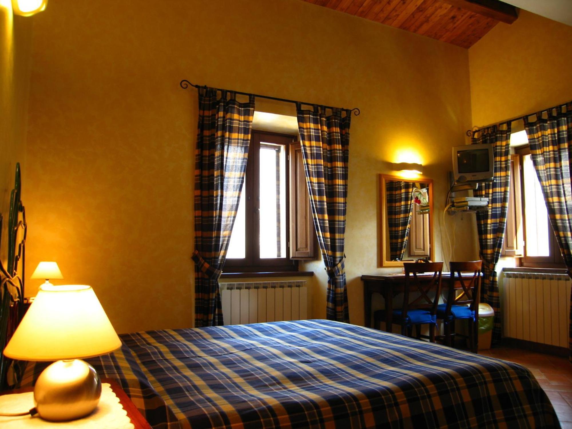 La Dimora Di D'Annunzio Bed & Breakfast Scanno Ruang foto