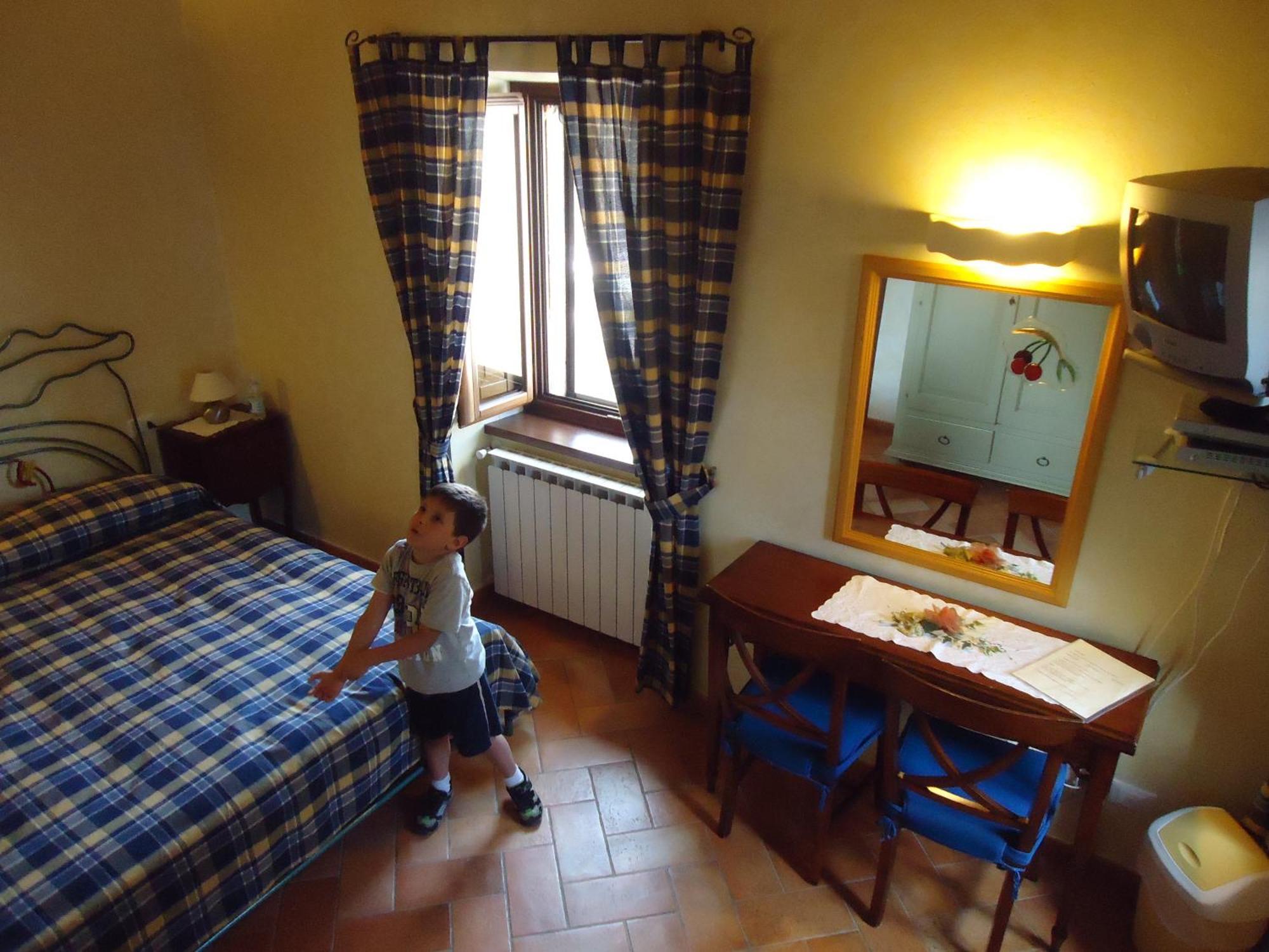 La Dimora Di D'Annunzio Bed & Breakfast Scanno Ruang foto